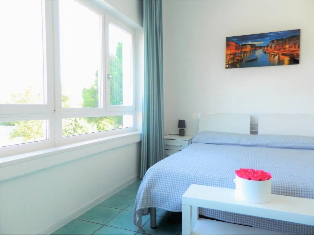 Villa Marina البندقية-ليدو 0*,  إيطاليا