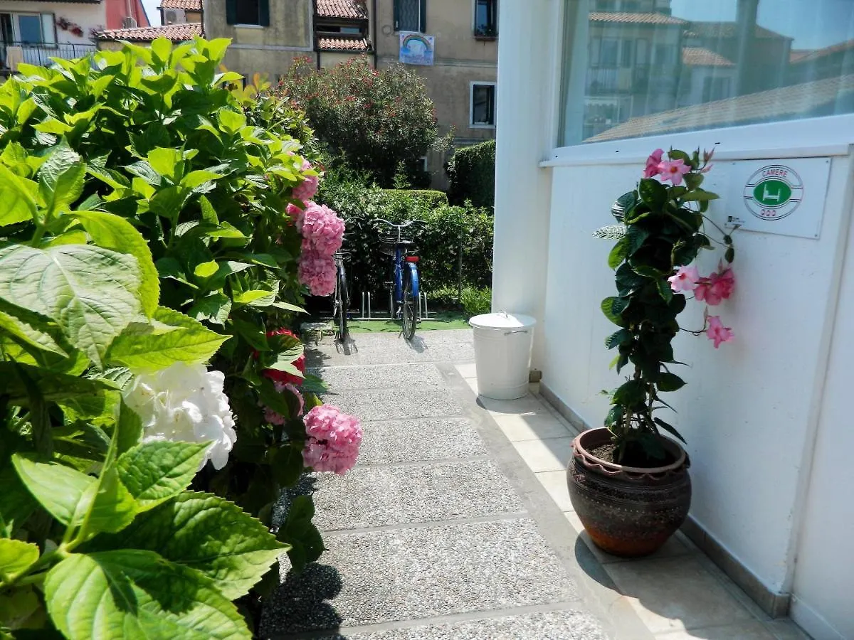 Villa Marina البندقية-ليدو بيت ضيافة